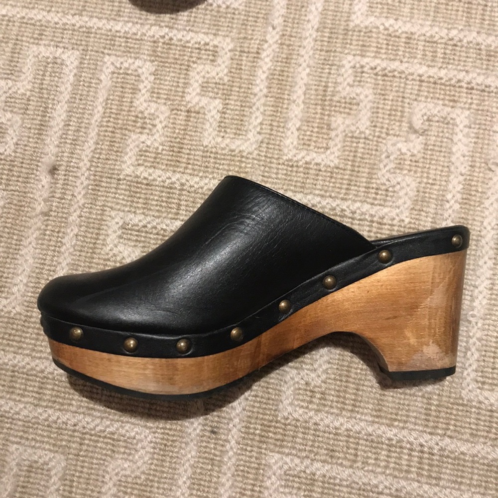 clogs